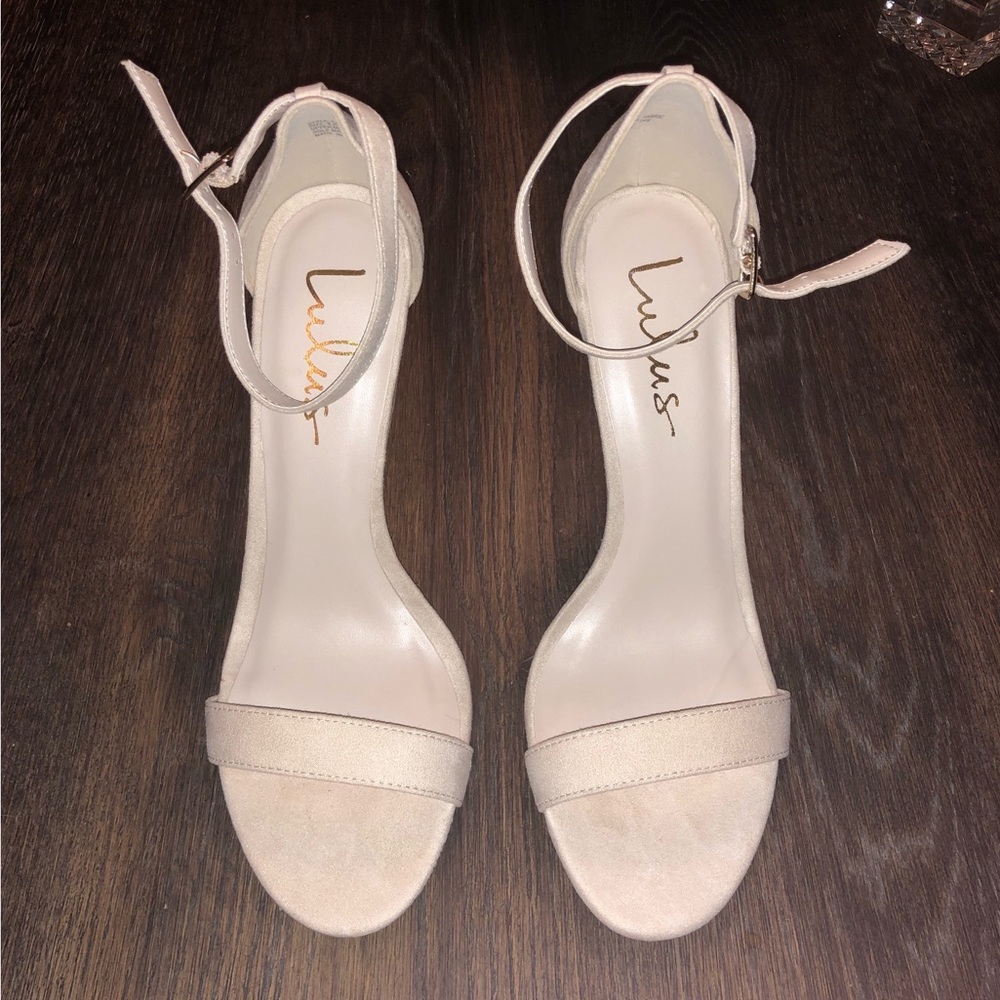 NWOT Nude vegan suede heels